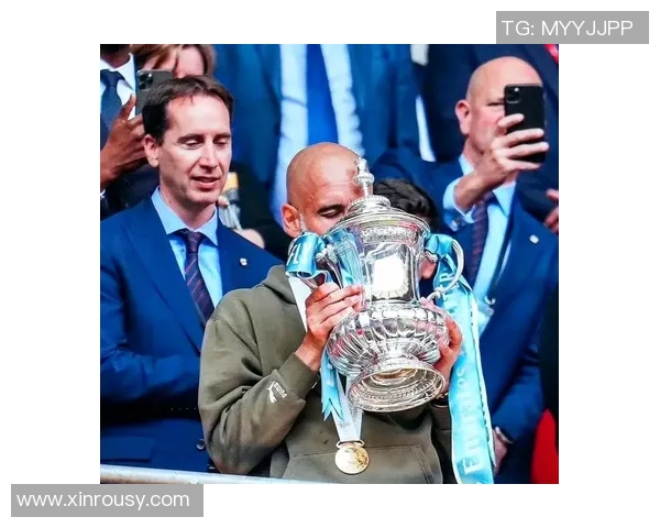 英超史上最惊险！曼城绝杀捧杯，夺得联赛冠军